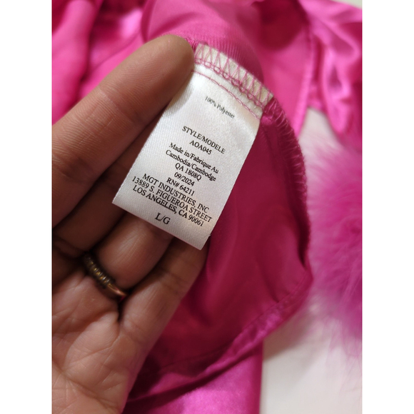 Women's Pink Satin PJ set With Fluff Fuzzy Sleeves Size Large - Picture 8 of 16